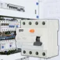 Disjoncteur différentiel 4P 25A 30mA - Protection électrique - Rail DIN - IP20